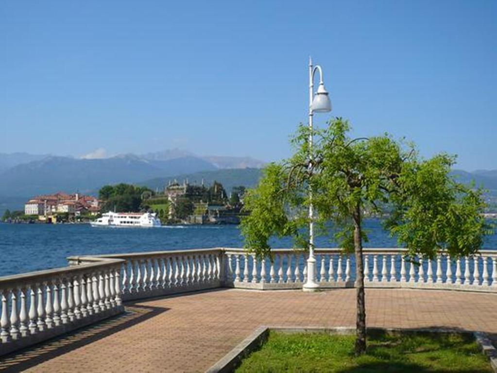 Valgrande Hotel Vogogna Екстер'єр фото